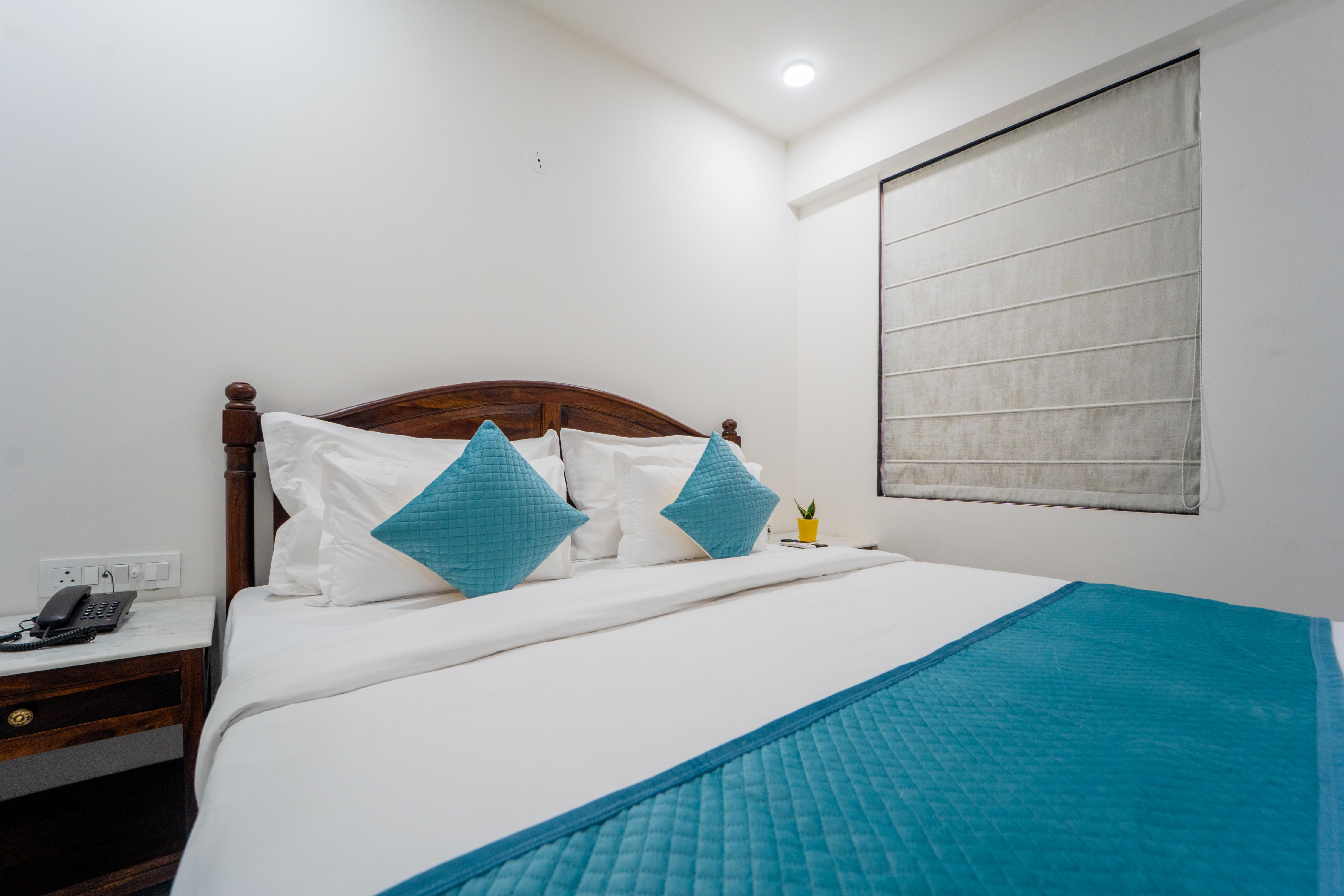 Hotel Sugandh Retreat - Tap to explore photos