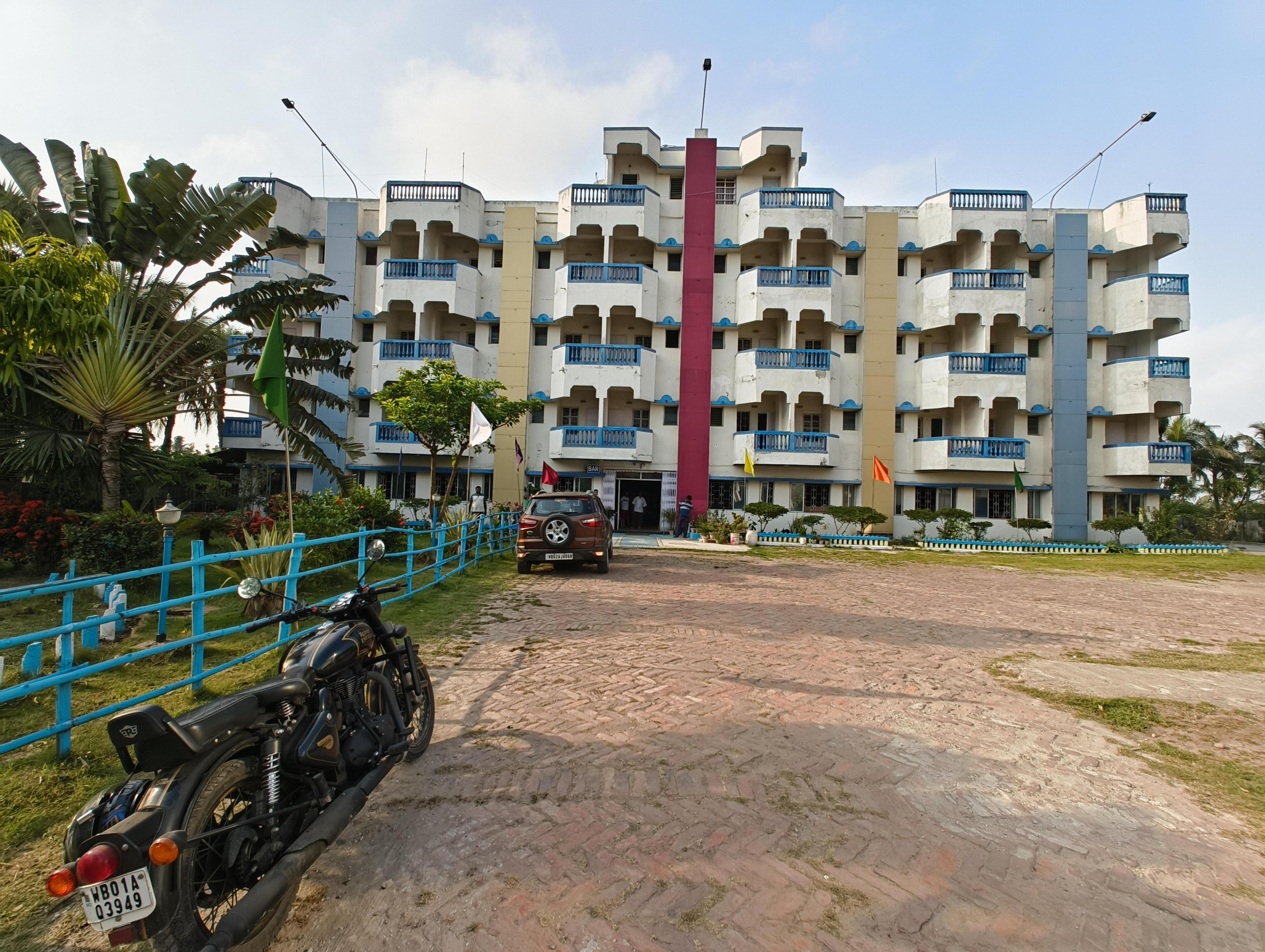 Hotel Deepak