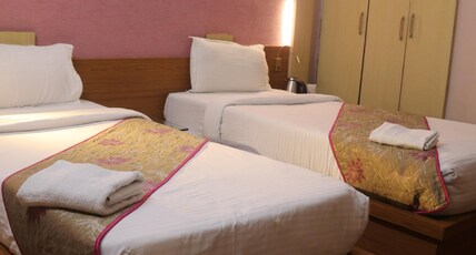 Hotel Cradle Inn Room Type - Deluxe Room