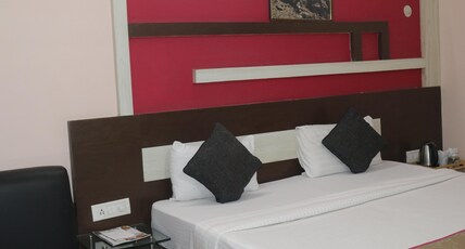 Hotel Cradle Inn Room Type - Super Deluxe