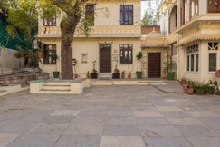 Sun Heritage Home|A 200 year Old Haveli