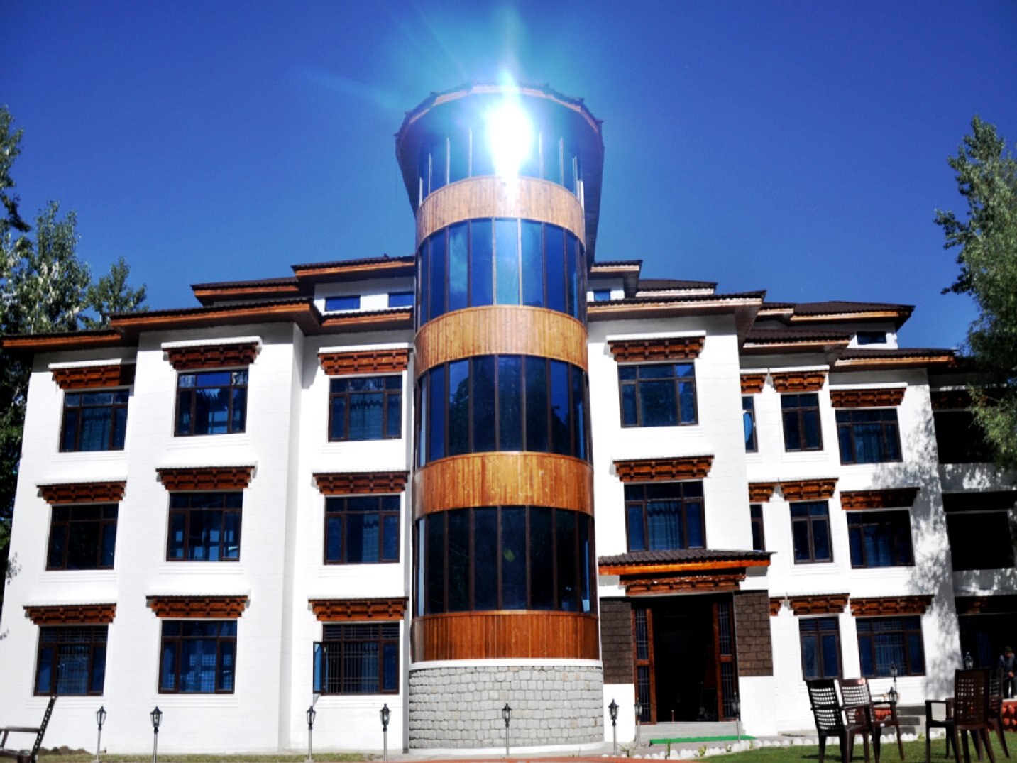 The Highland Mountain Resort & Spa - Tap to explore photos