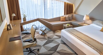 Vivanta New Delhi, Dwarka Room Type - Premium Room Airport View King Bed