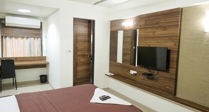 HOTEL APEX Room Type - Non Ac Deluxe Room