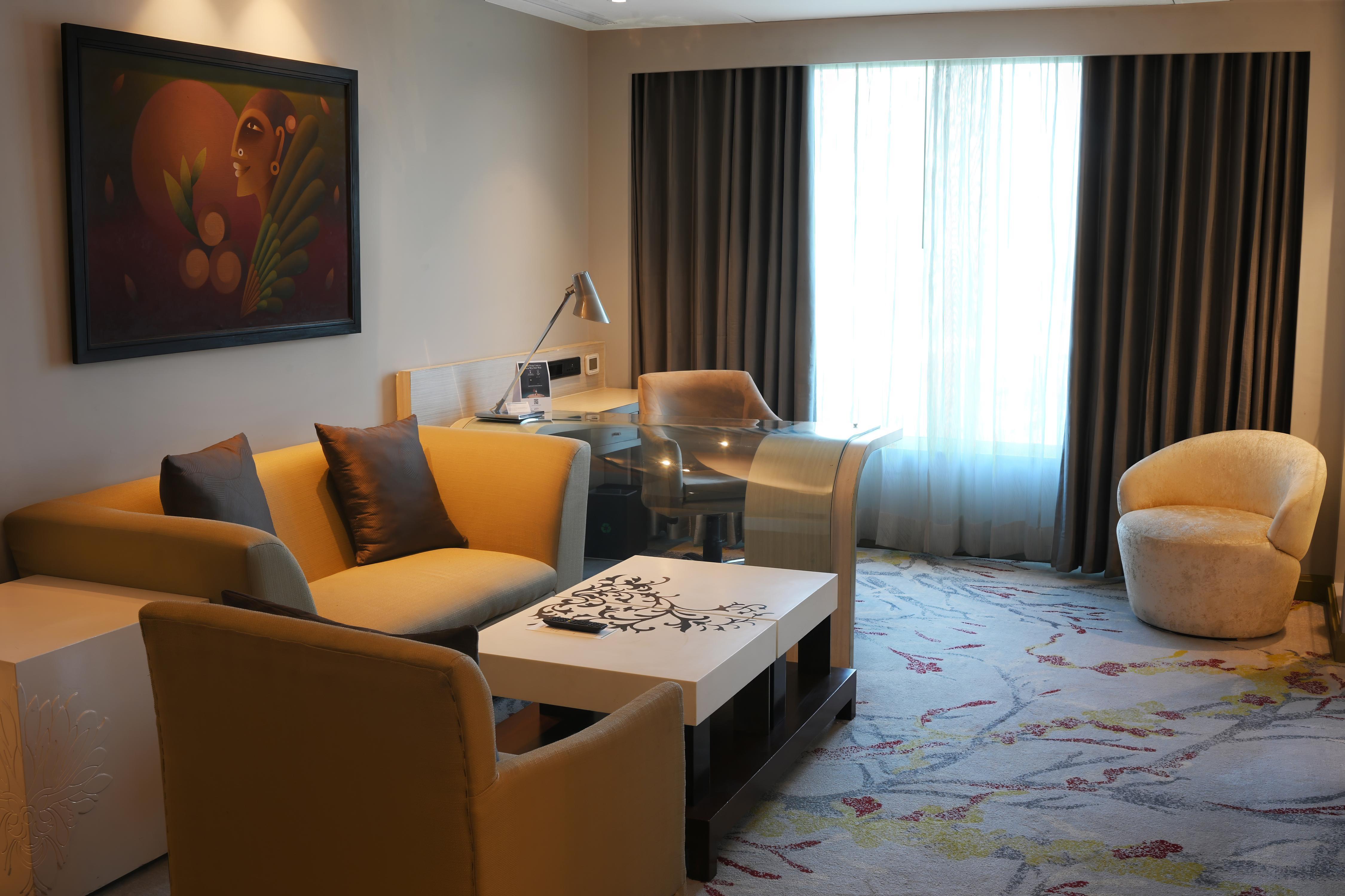 Le Meridien Gurgaon Delhi NCR - Tap to explore photos