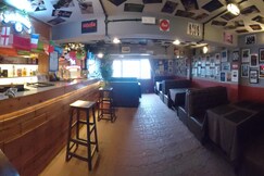 Oak valley Retreat Homestay Hostel Cafe