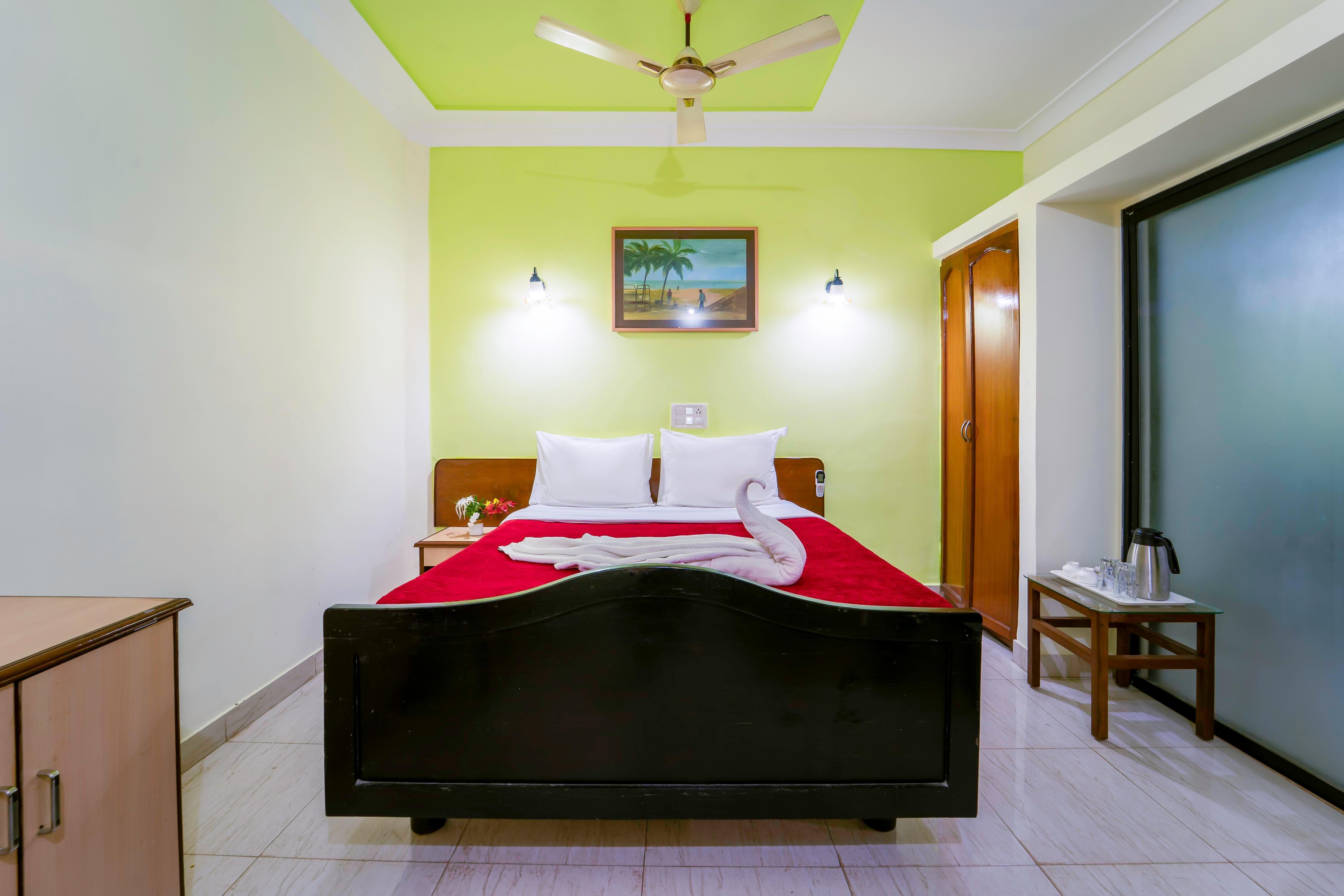 Farmagudi Residency Room Type - Standard Non AC Room