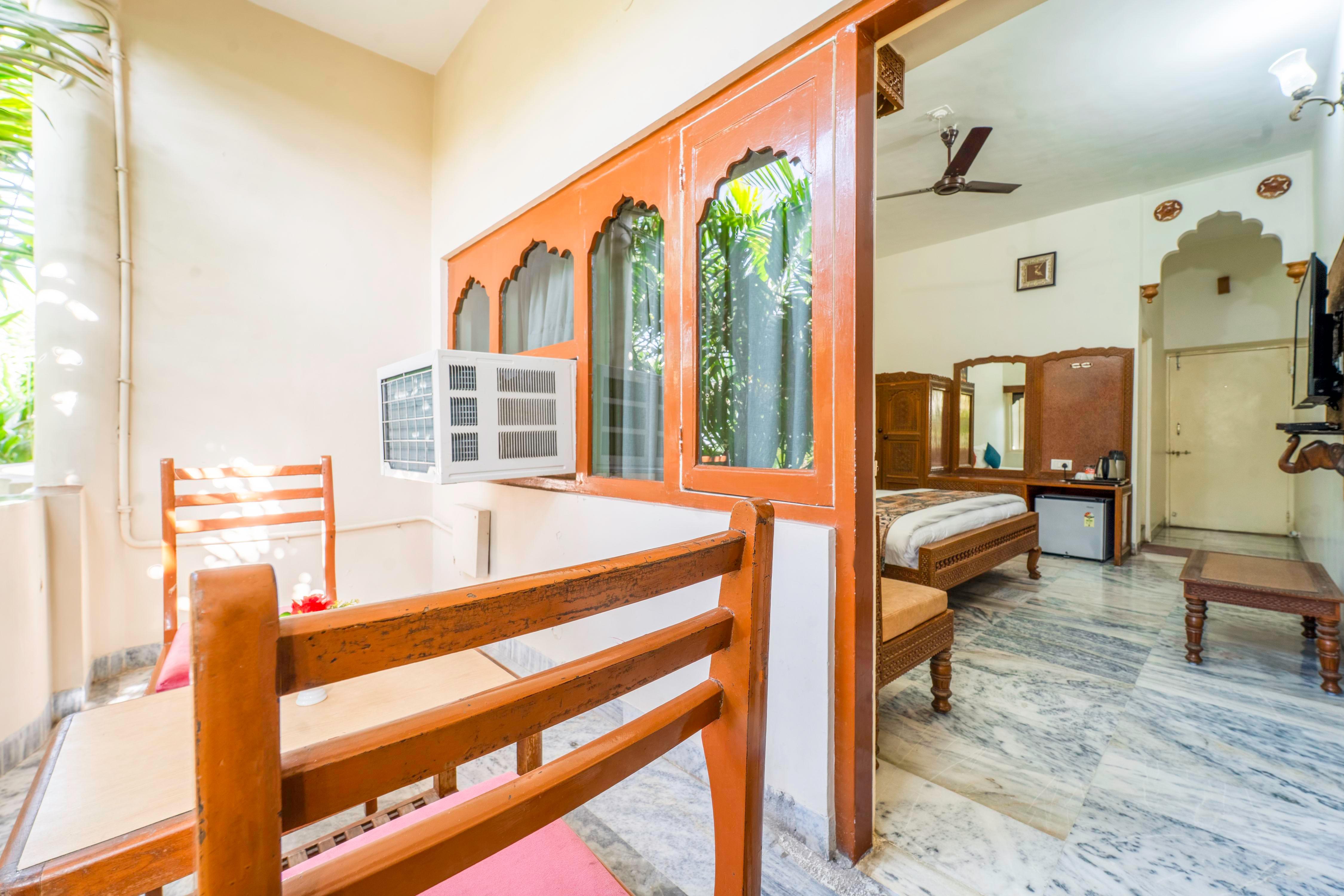 Hotel Chandrawati Palace, Abu Road - Tap to explore photos