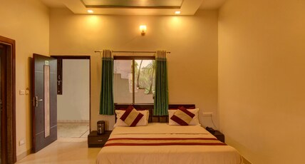 Hotel Dev Residency, 350 Meters from Nakki lake Room Type - Deluxe Ac Room