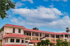 Hotel Dev Residency, 350 Meters from Nakki lake