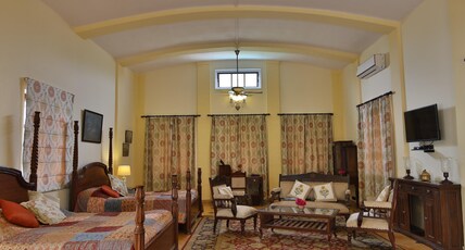 Roop Niwas Kothi Room Type - Royal Suite with Bathtub