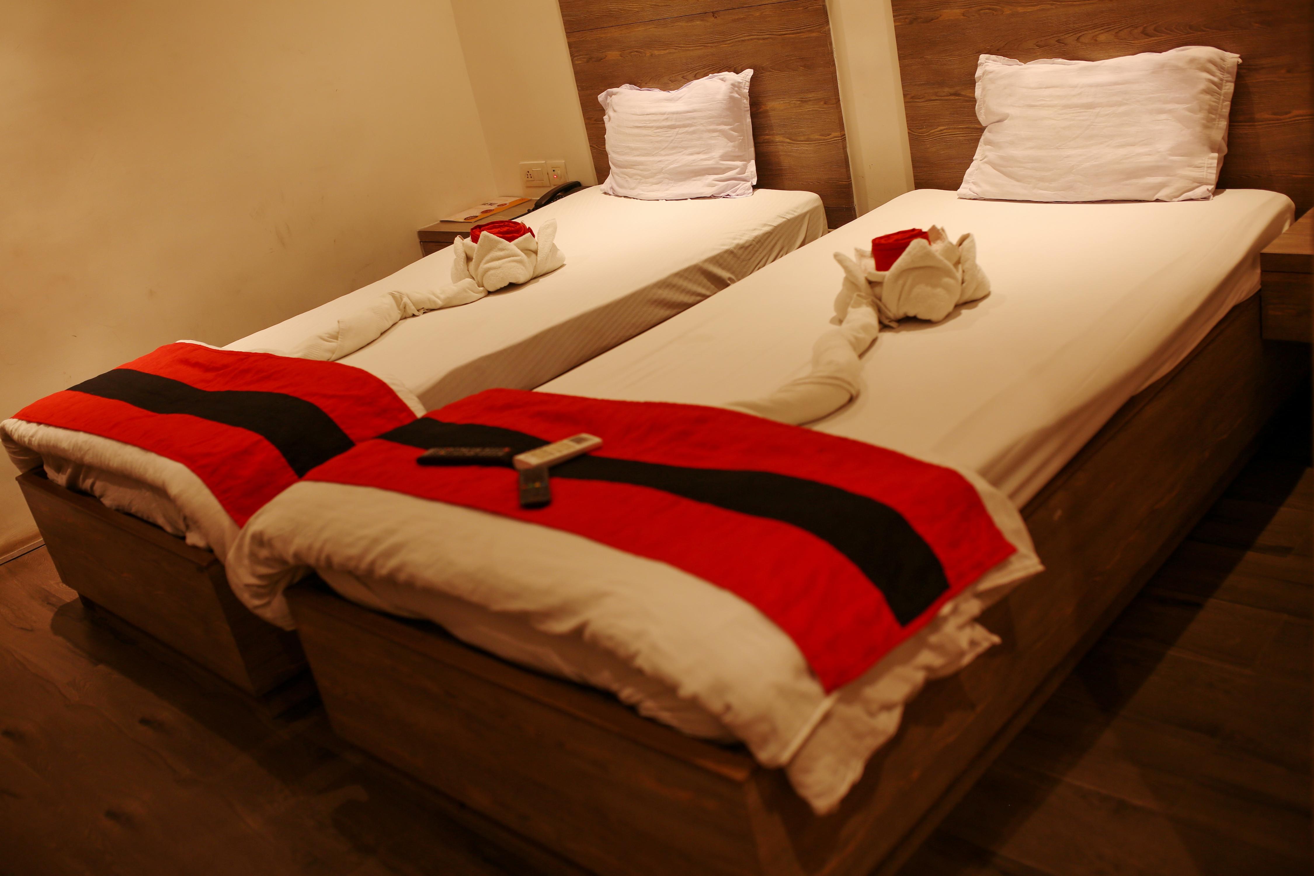 All Fresco Hotel Near Kolkata Airport | VIP Road - Tap to explore photos