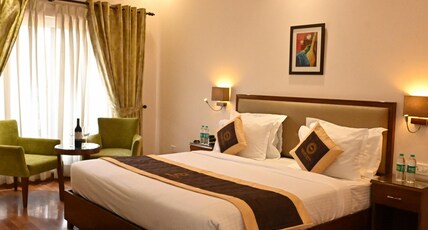 Foxoso Misty Oaks Resort Near Kainchi Dham 8 Kms. Room Type - Deluxe Oak Room