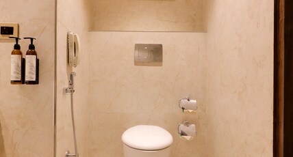 Saura Hotel, Agra - A Club Mahindra Associate Room Type - Premium King Room Pool View Saura Hotel, Agra - A Club Mahindra Associate Room Type - Premium King Room Pool View