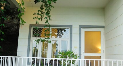 CopperHill Luxury Homestay I Rooms & Restaurant Room Type - Premium Room A/C