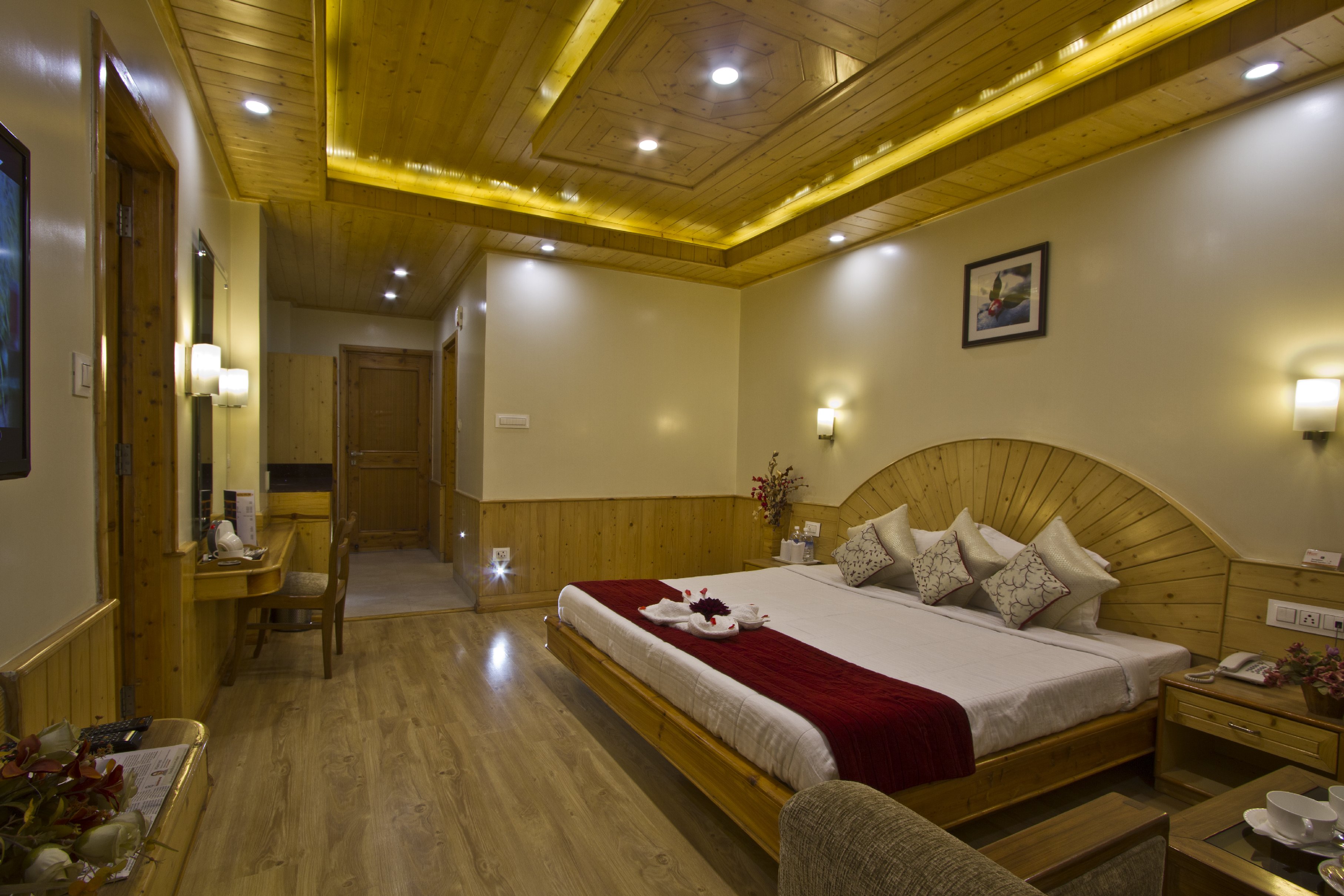 Holiday Heights & Spa Manali - Tap to explore photos