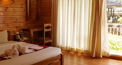 Shaan Coco Palms Beach Resort Morjim Room Type - DELUXE COTTAGE WITH BALCONY
