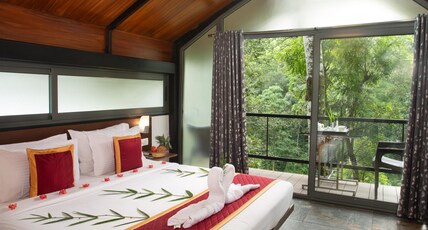 Bamboo Dale Resort & Spa Munnar by Stride Room Type - Tree House V With Waterfall View