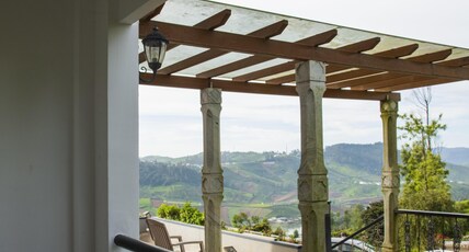 Western Valley Resorts Room Type - Superior Queen Room - Garden View