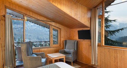 The Pine Chalet - Boutique Mountain Escape Room Type - The Attic : Supreme Cottage room with Balcony