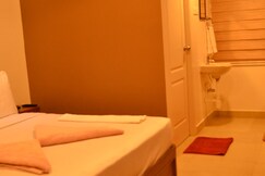 Hotel Shree Deiva