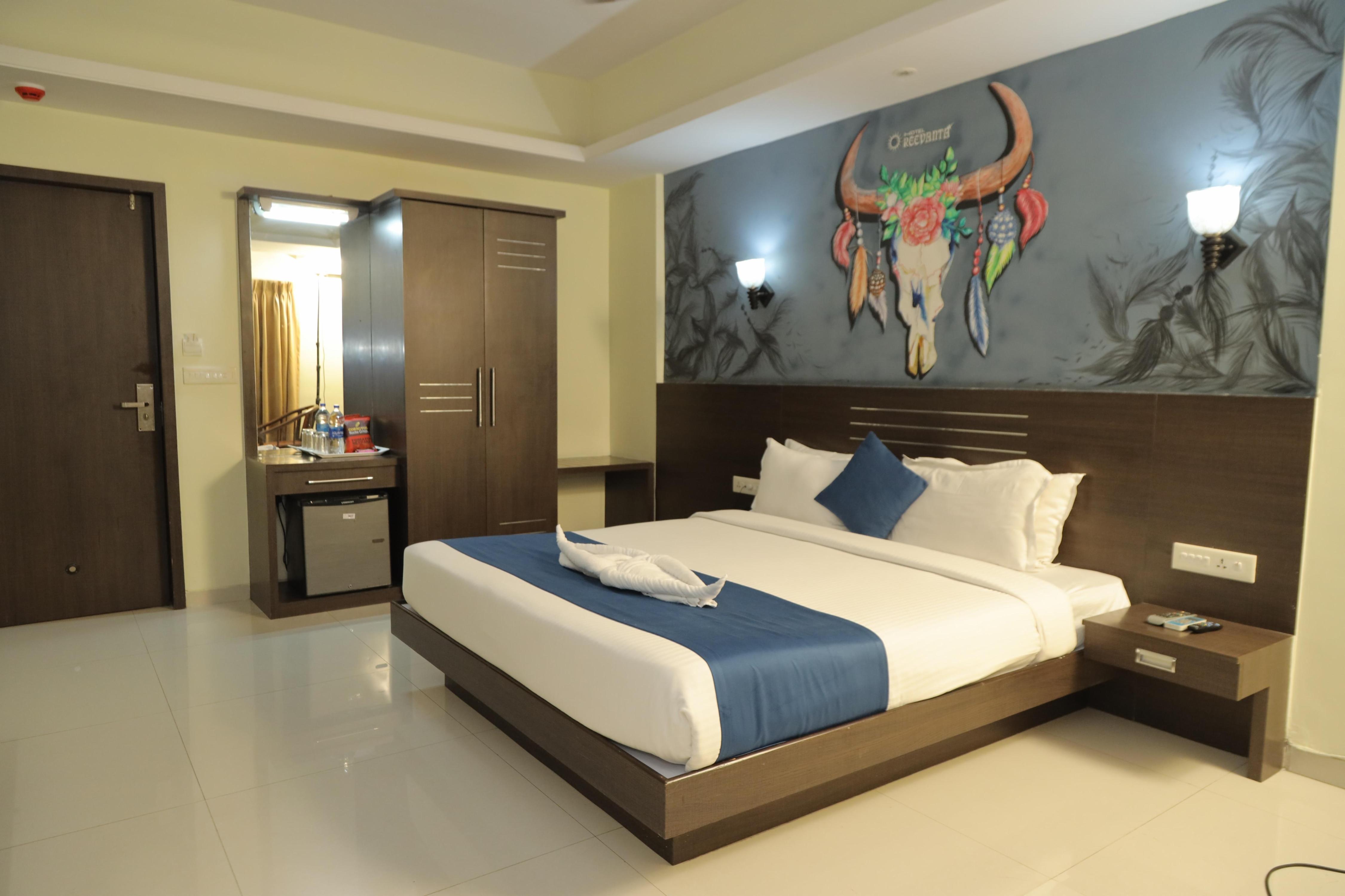 HOTEL REEVANTA Room Type - Deluxe Room with Sea Facing View
