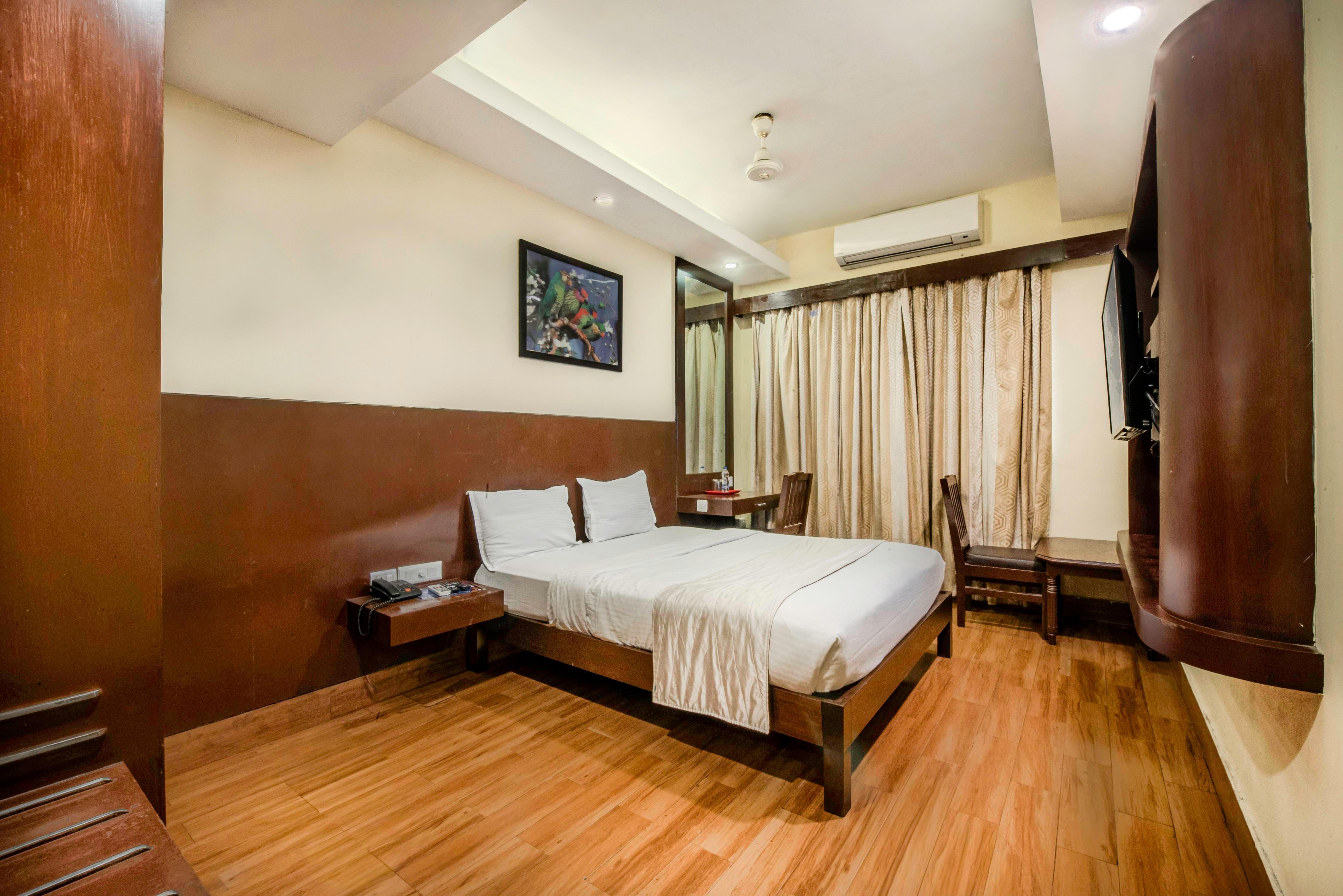 RKN Hotel Room Type - Deluxe Double Room