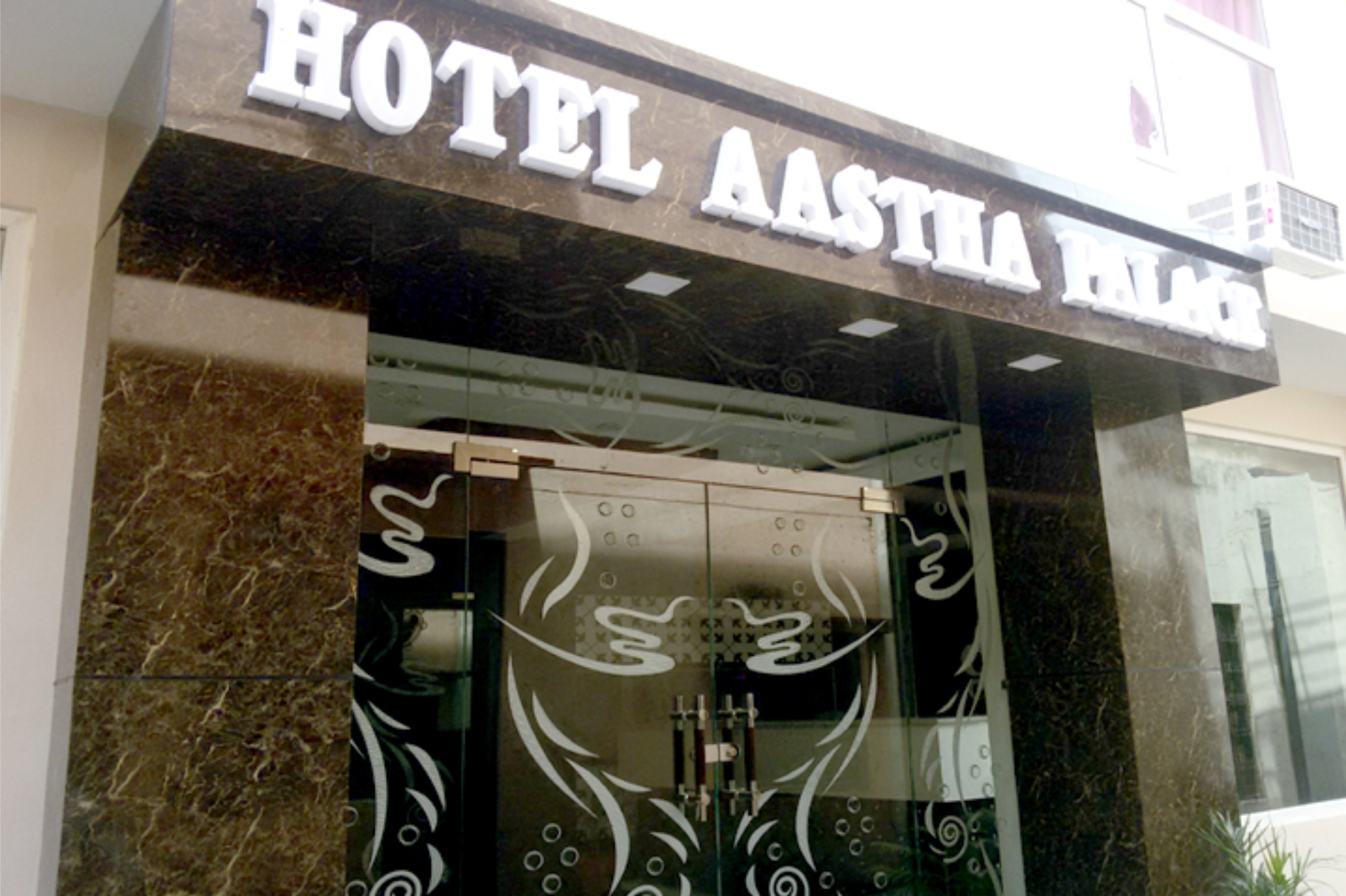 Hotel Aastha Palace 