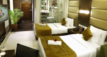 Hotel Sunbeam Premium Room Type - Premium Twin Bedroom