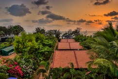 Shining Sand Beach Front Resort