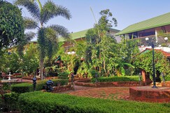 Chira Meadows Ecoresort, Dapoli