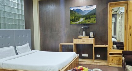 Hotel Shefaf Room Type - Suite Room AC