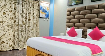 Hotel Shefaf Room Type - Super Deluxe