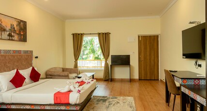 Majestic Beach Comforts-Beachfront Room Type - Premium Room