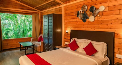 Majestic Beach Comforts-Beachfront Room Type - Wooden Cottage