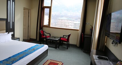 Apple Nest Room Type - Executive Valley View Room
