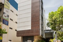 The Mount City near US Consulate