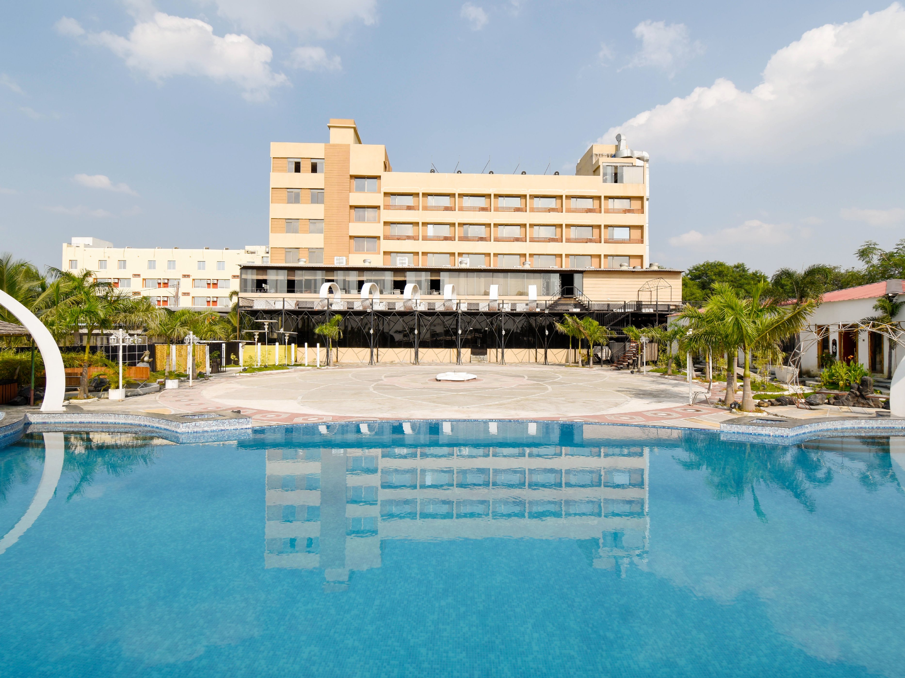 Hotel Mittal Avenue - Tap to explore photos
