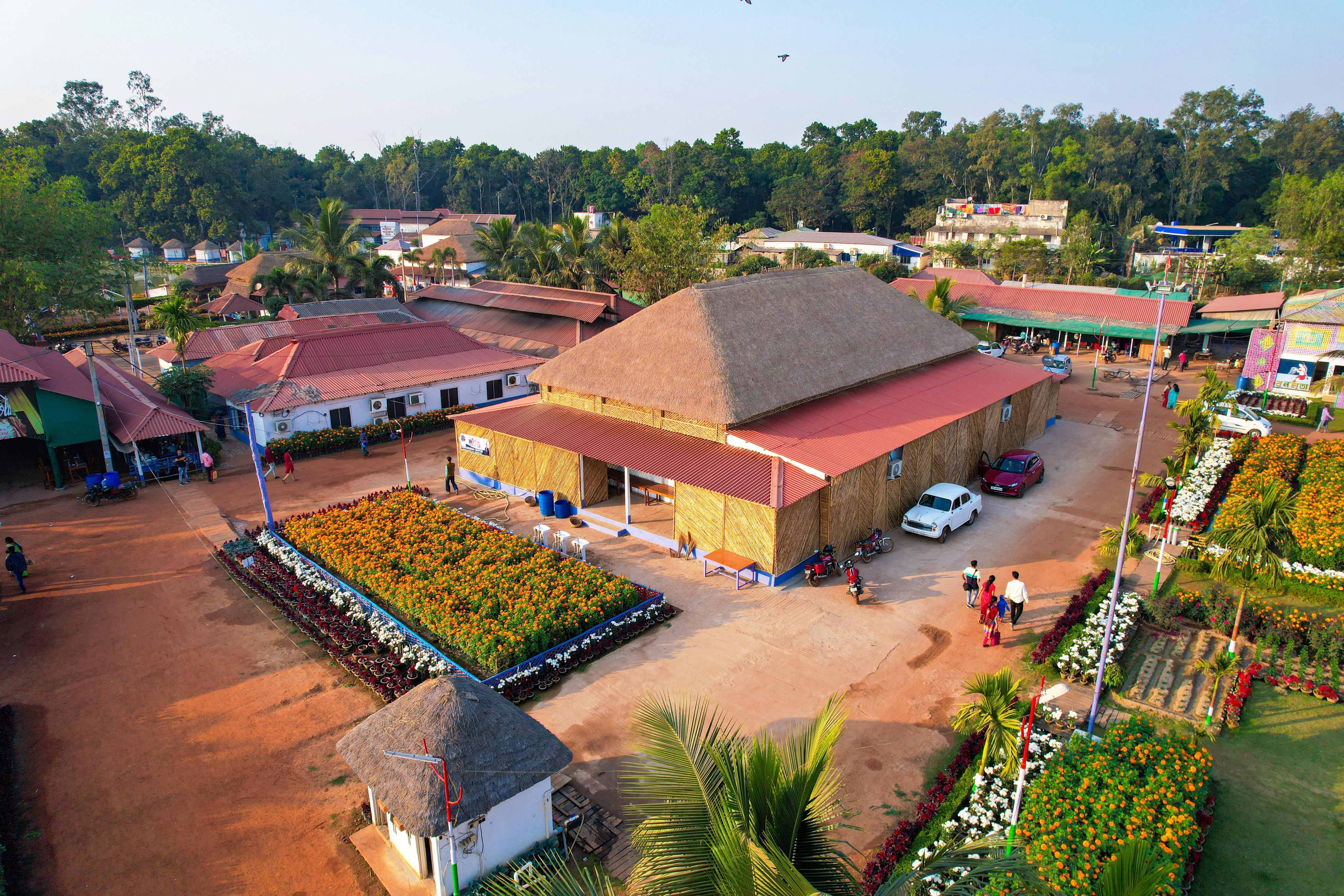Hotel Banalata - Tap to explore photos