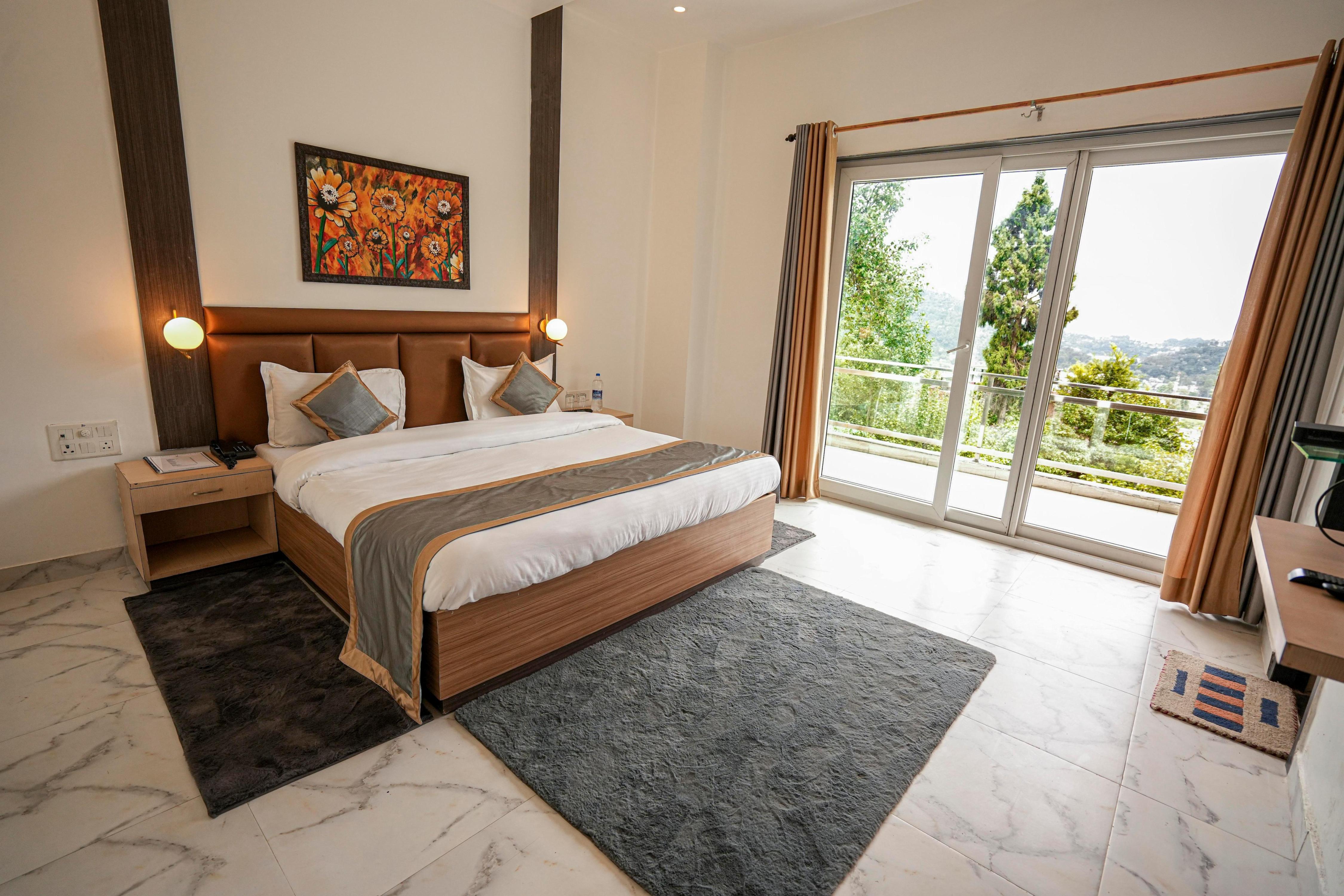 Chirping Hills Resort Room Type - Family Suite with 2 Balconies And Jacuzzi