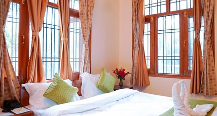 Chirping Hills Resort Room Type - Bird House With Balcony and sofa cum bed