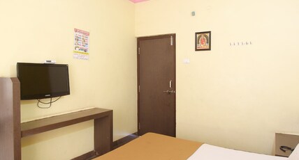 Hotel Sai Mauli Room Type - Double Bed A.C Room