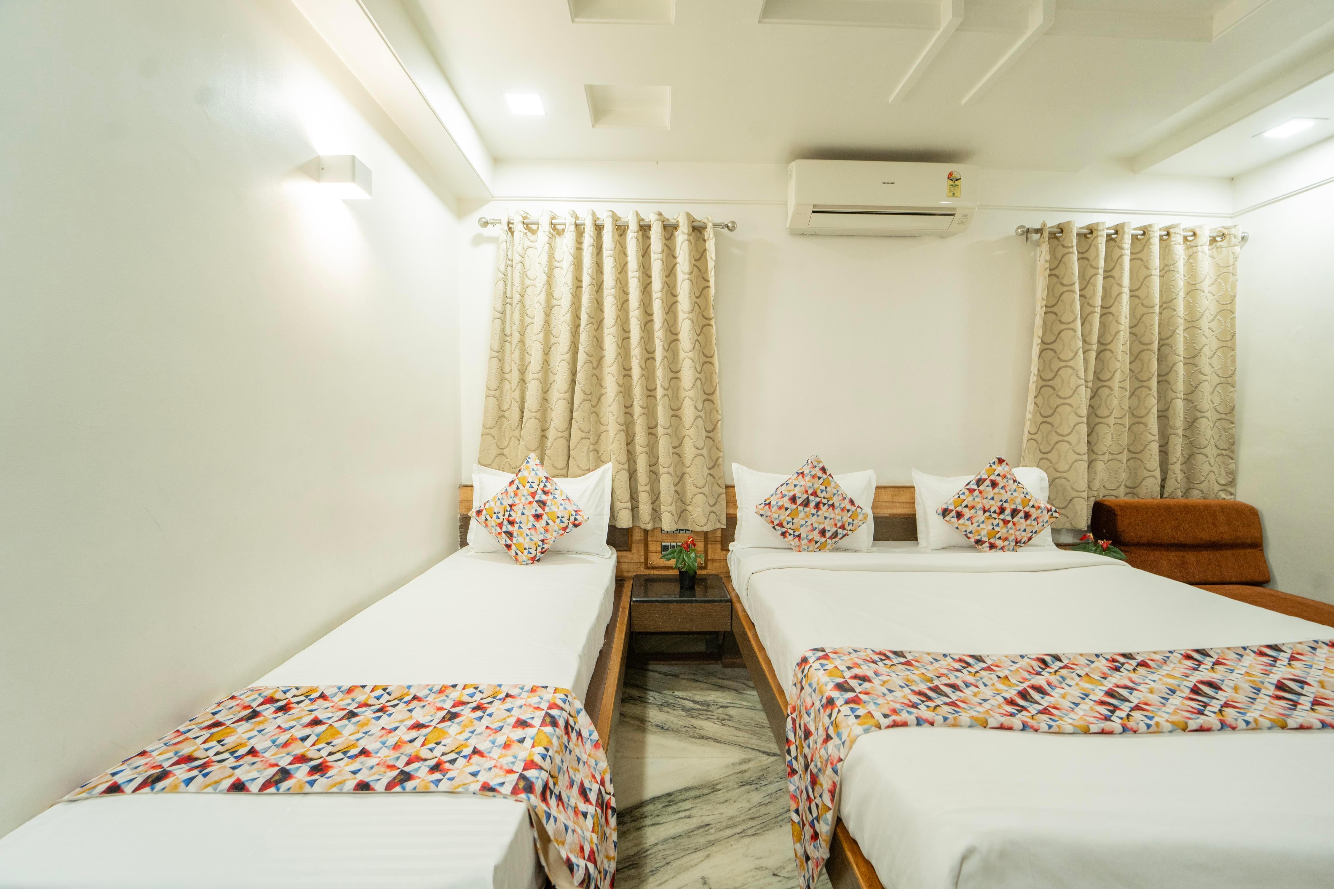 Hotel Sangam Room Type - Deluxe Balcony