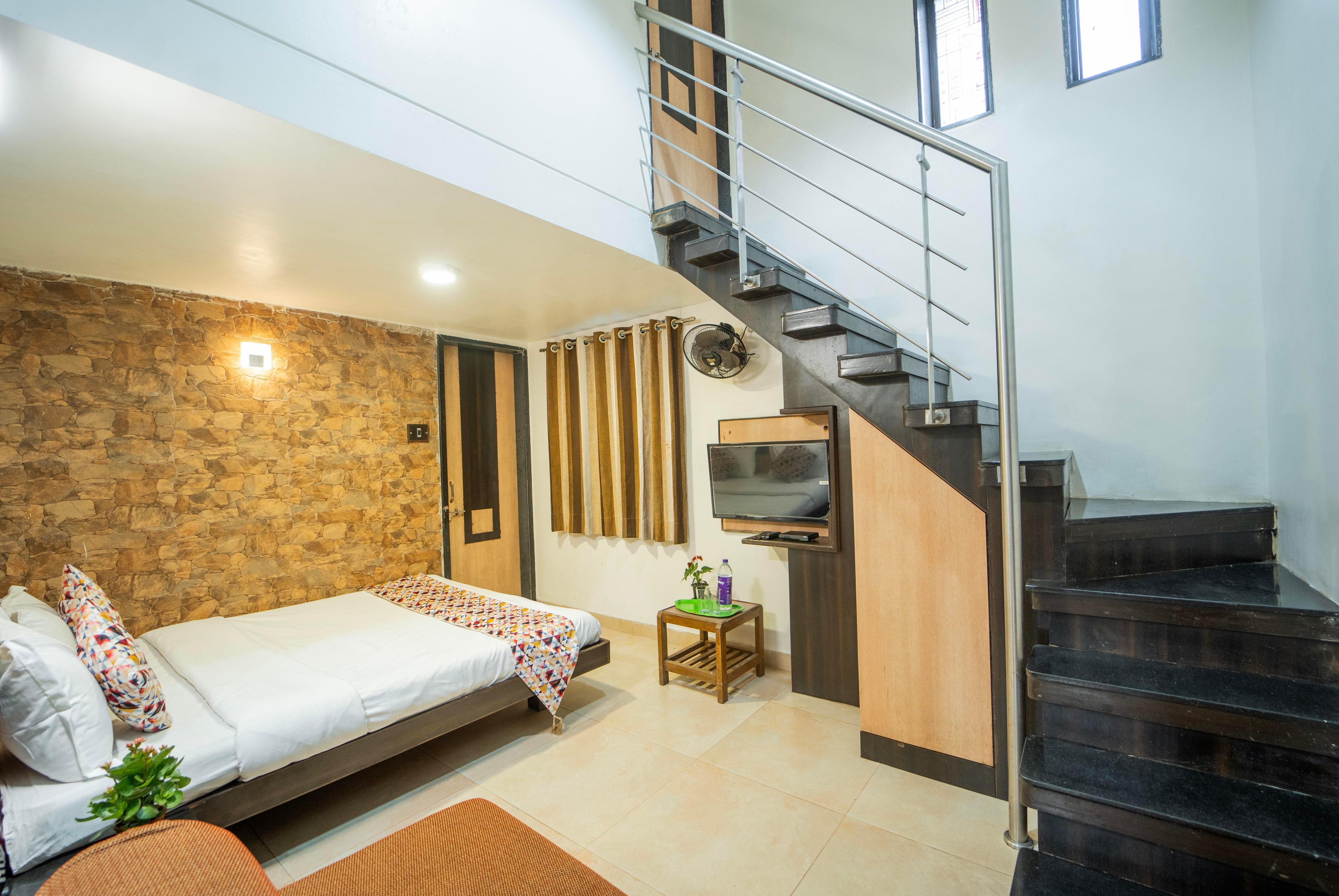 Hotel Sangam Room Type - Duplex Quadruple Room