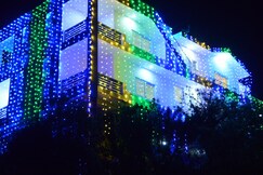 Modern Villa | Rooms & Caretaker