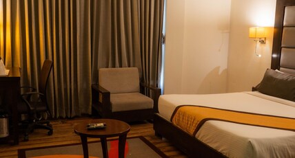 Hotel Veronica Room Type - Suite (Unmarried Couples and local Ids are not allowed)