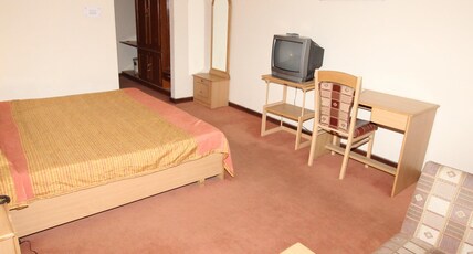 Giriganga Resort, Kharapathar (HPTDC) Room Type - DBR Cozy Deluxe