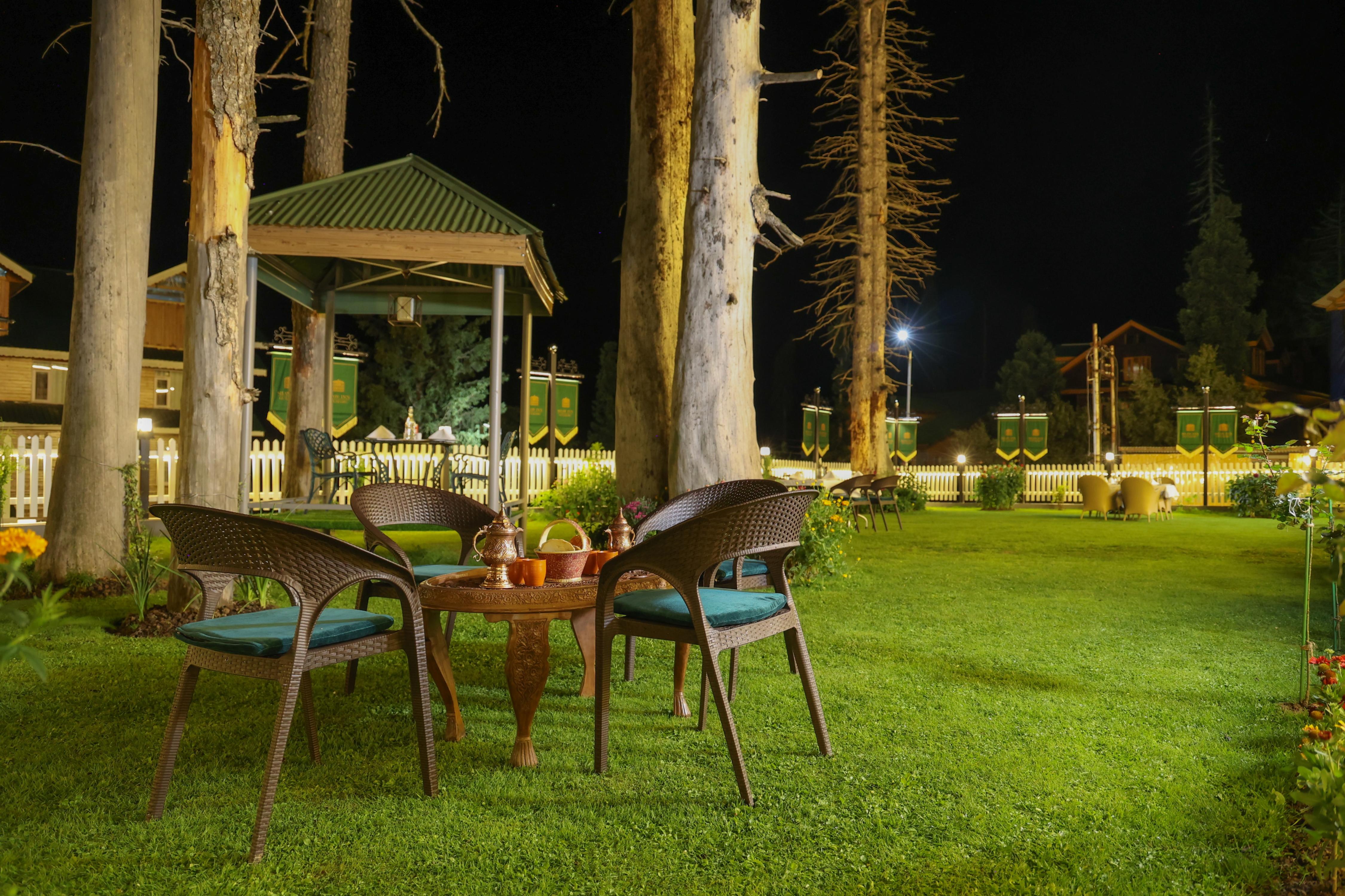 Shaw Inn by Stay Pattern - Gulmarg - Tap to explore photos