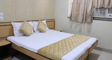 Milan Guest House Room Type - Deluxe AC Room (Couples allowed)
