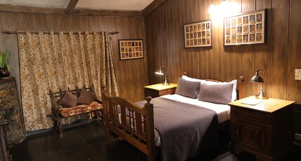 Mikes Forest Retreat Room Type - MYRTLE